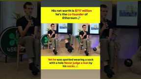 Ethereum co-founder Vitalik Buterin recently went viral after being spotted on stage at a crypto ✍️